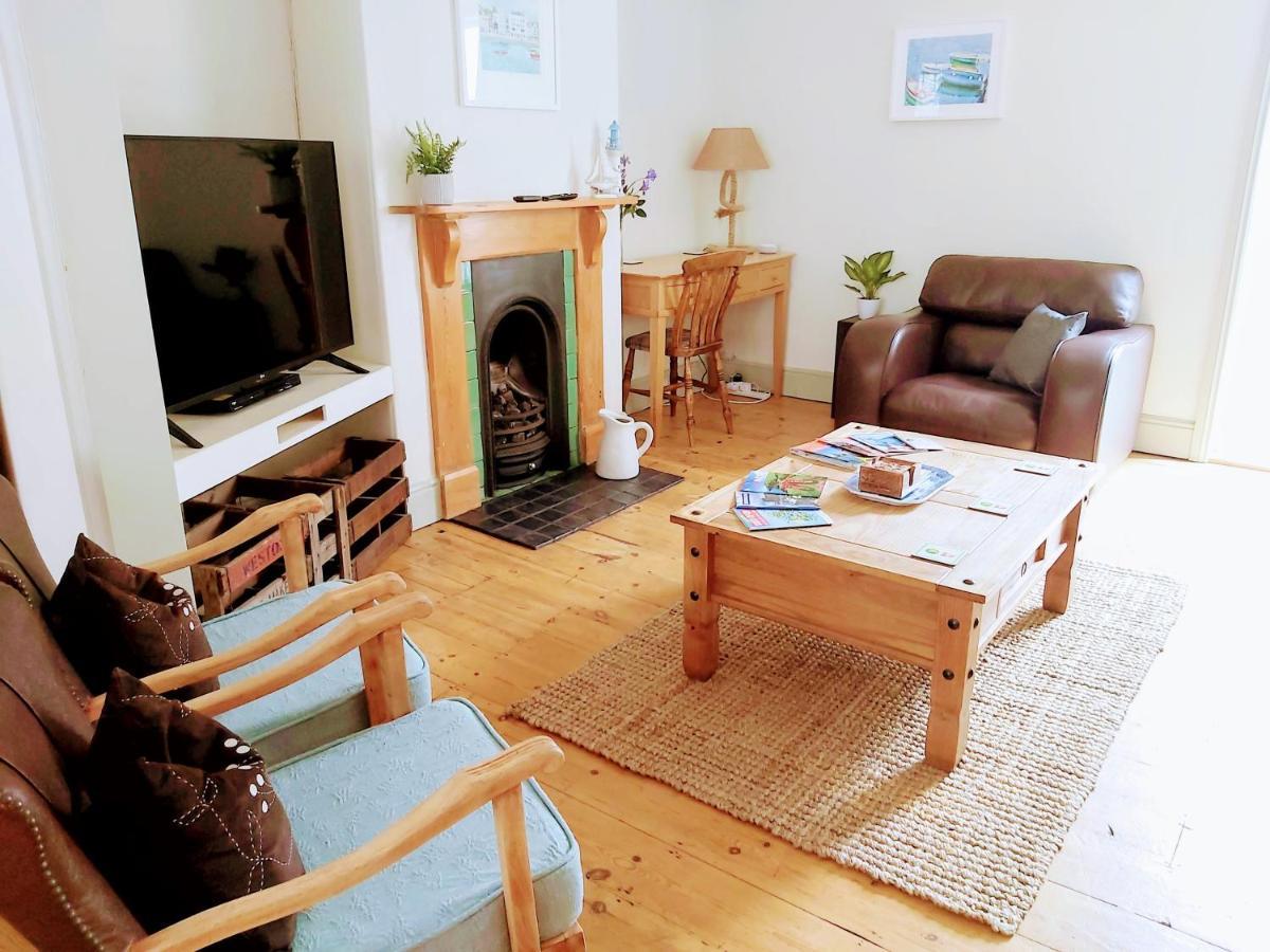The Nautical Nest In The Heart Of Dartmouth Villa Exterior photo